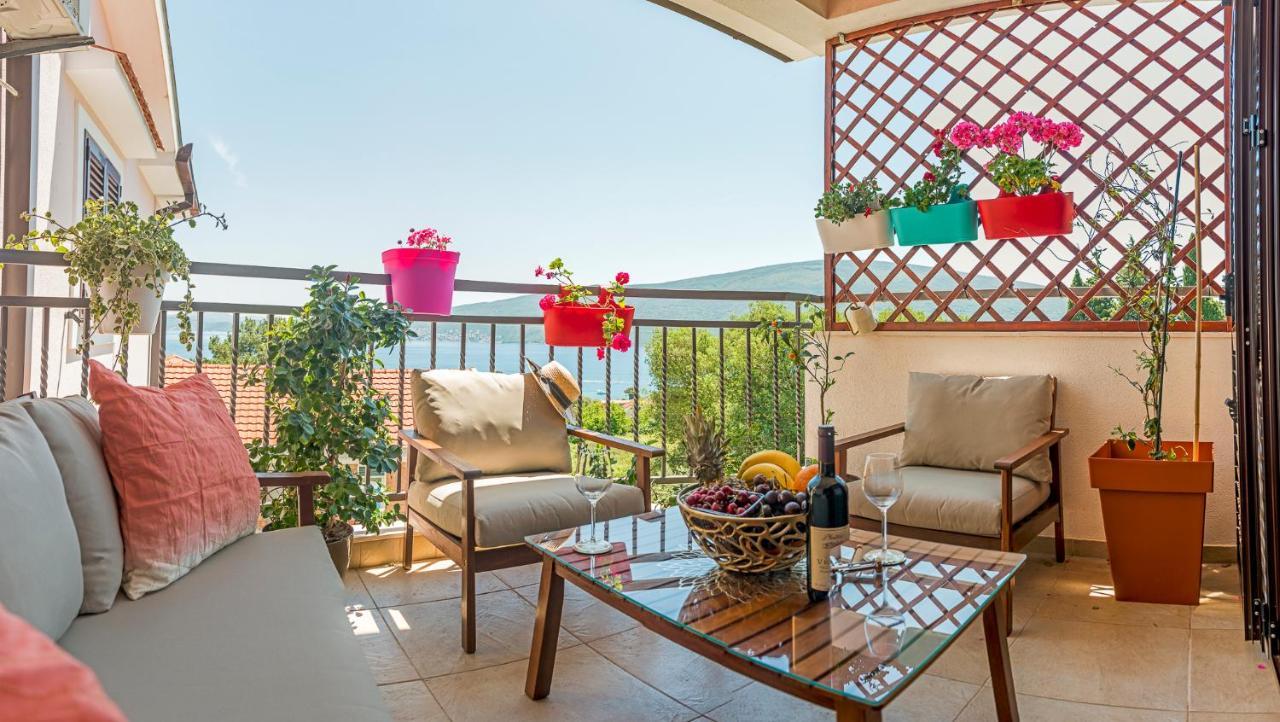Cicciobello Lux Apartment Baosici With Stunning Sea View Εξωτερικό φωτογραφία