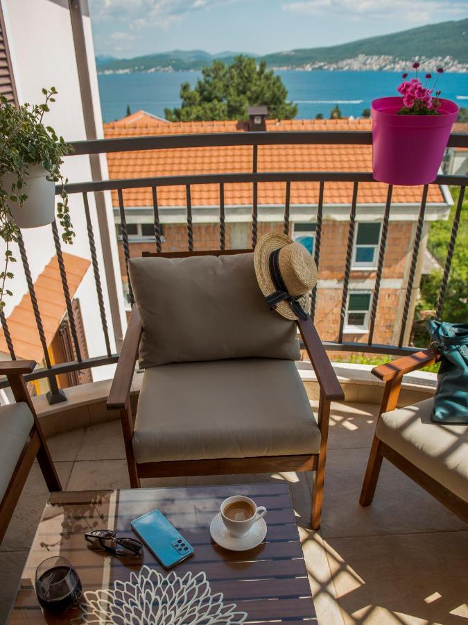 Cicciobello Lux Apartment Baosici With Stunning Sea View Εξωτερικό φωτογραφία